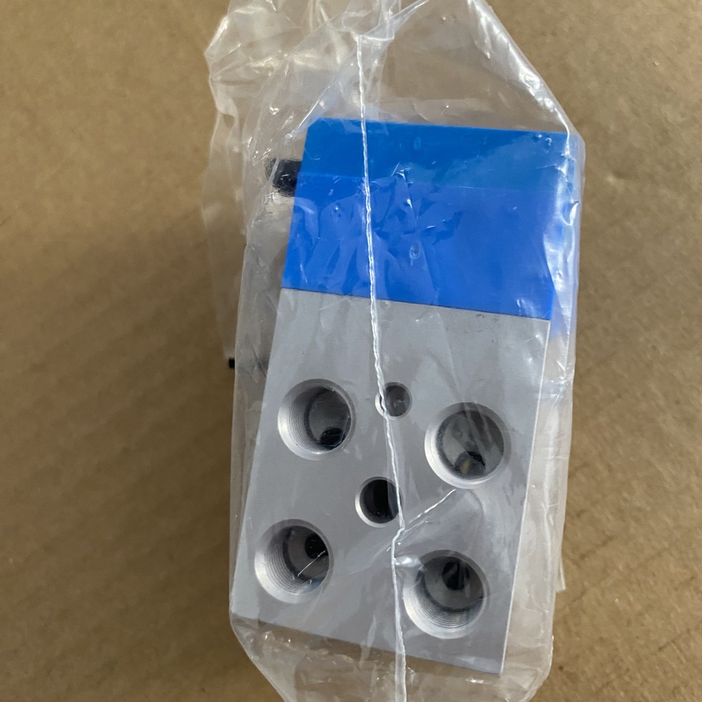 FESTO 费斯托 面板安装式阀 SVS-4-1/8 10192 产品图片
