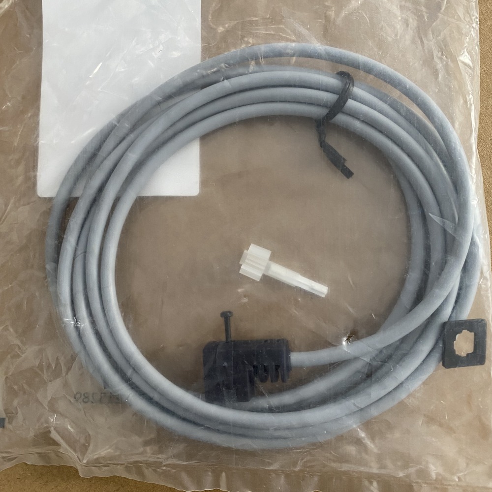 FESTO 费斯托 带电缆插座 KMEB-1-24-2.5-LED 151688 产品图片